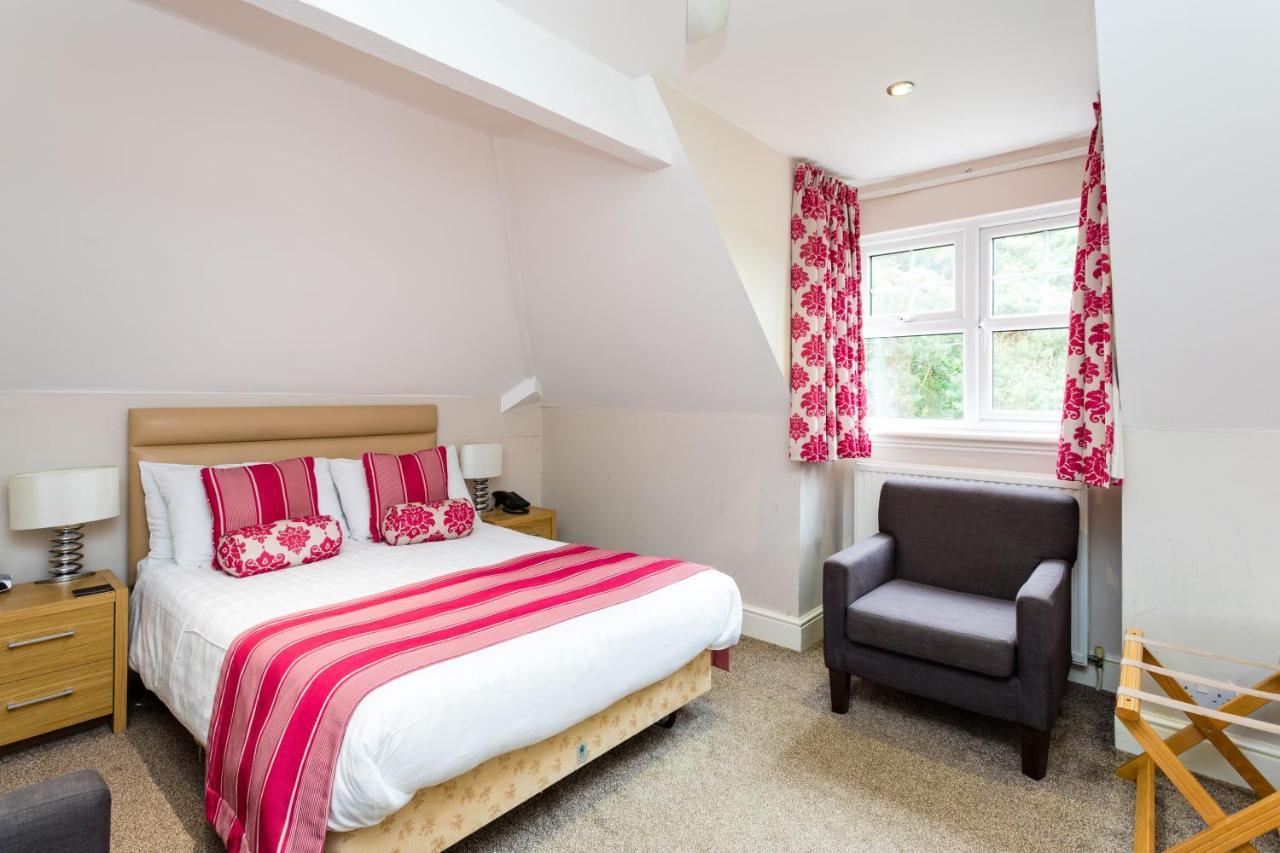The Lawn Guest House Gatwick Horley Ruang foto
